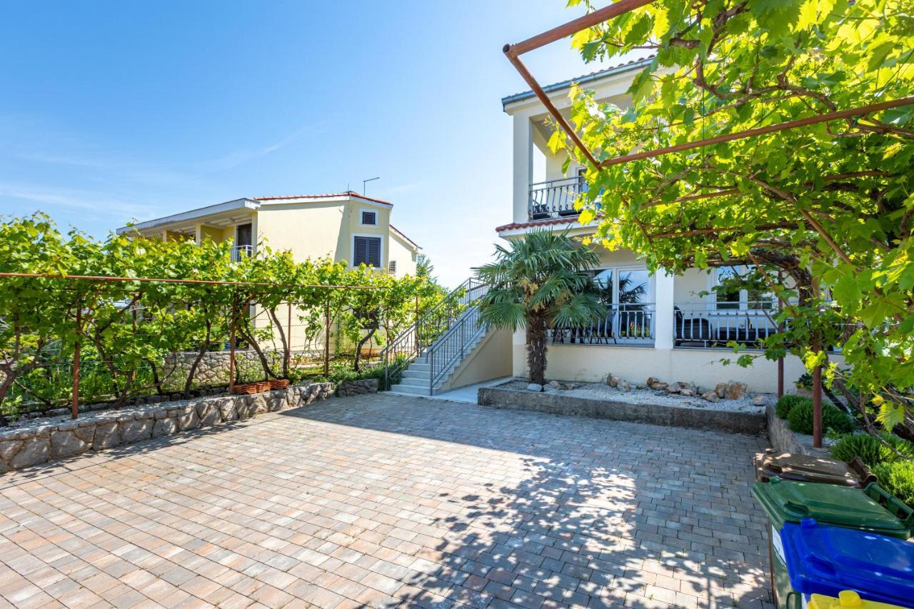 Apartment Ana Vantacici Exterior photo